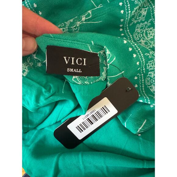 Vici | NWT Boho Kelly Green Short Wrap Skirt | Size Small - Picture 9 of 12